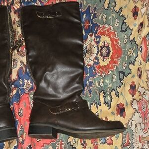 XOXO Rich Brown Heeled Boots